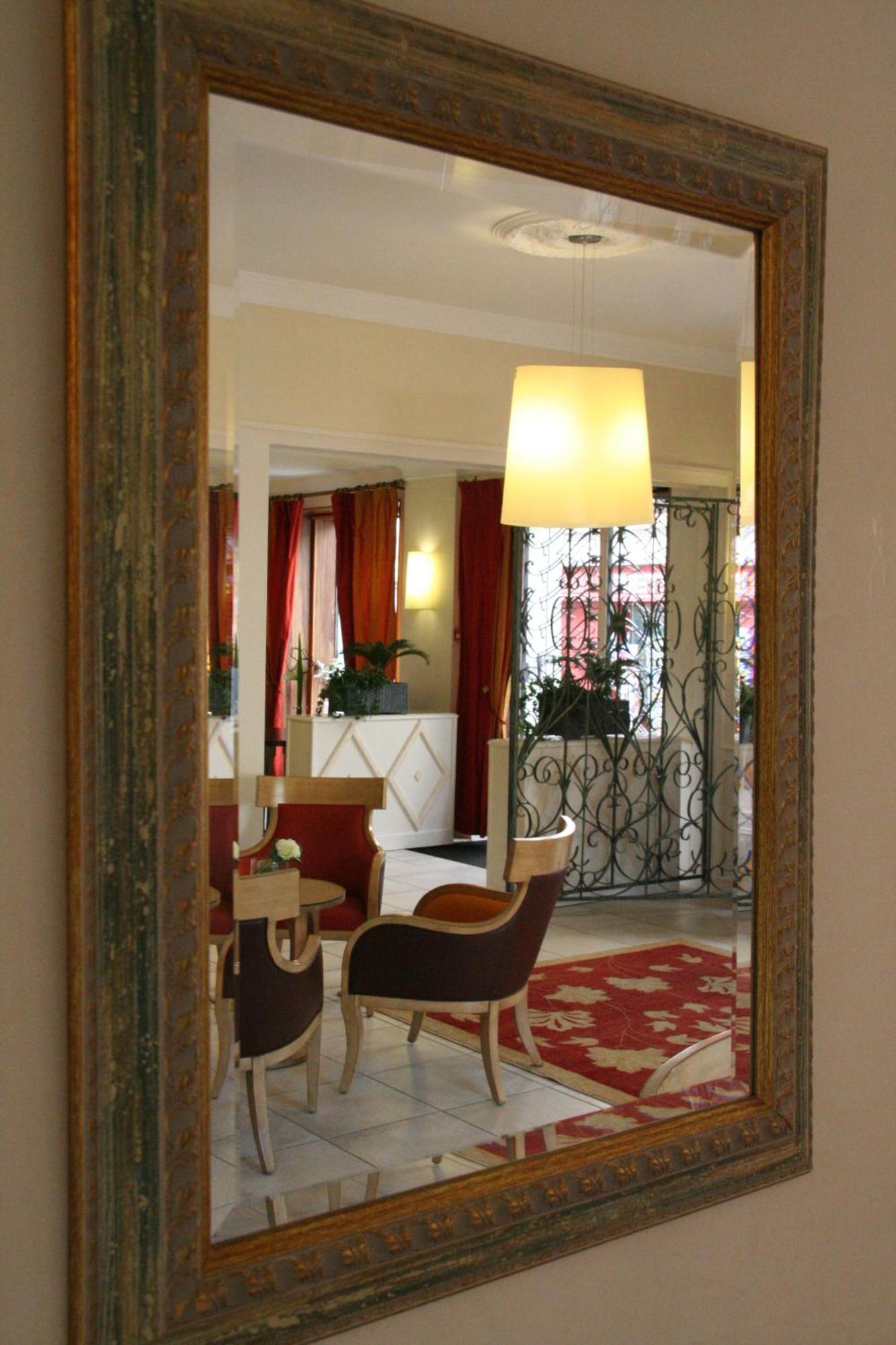 Hotel Restaurant Charbonnel Brantôme Esterno foto